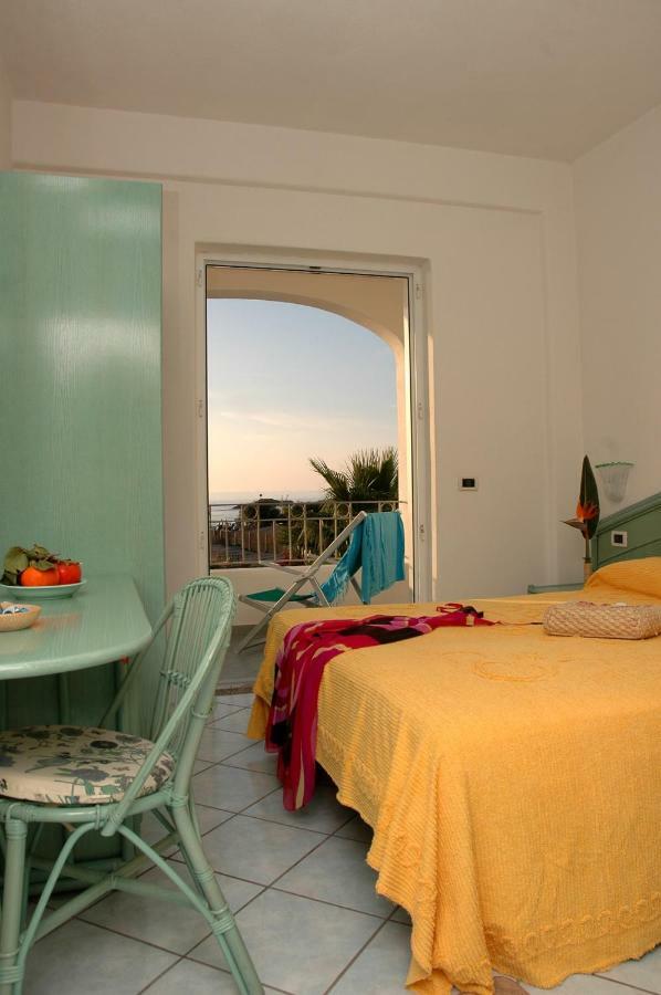 Villa Al Mare - Famiglia Calise Forio  ภายนอก รูปภาพ